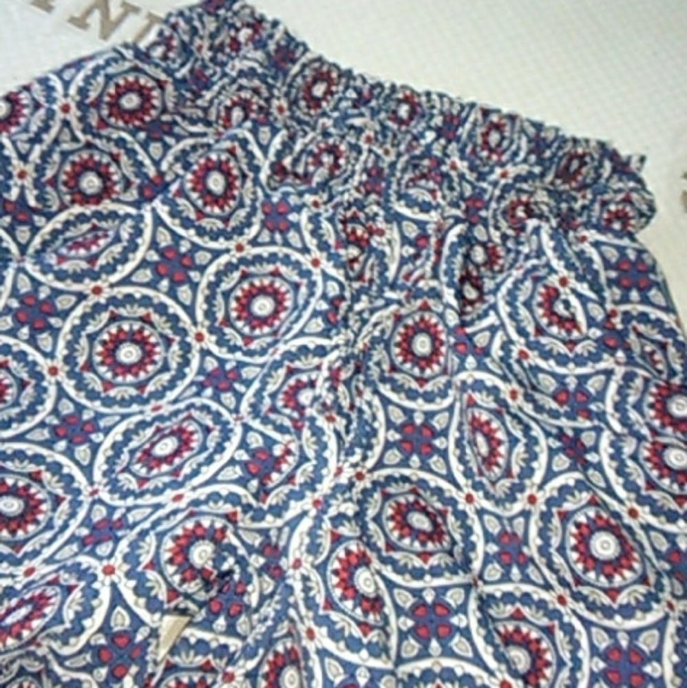 Bellbottom pants